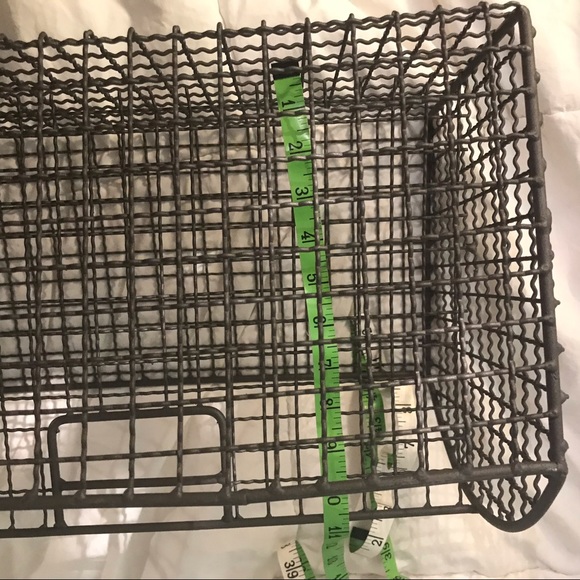 WIRE TWO COMPARTMENT BASKET WITH HANDLE - Picture 6 of 8